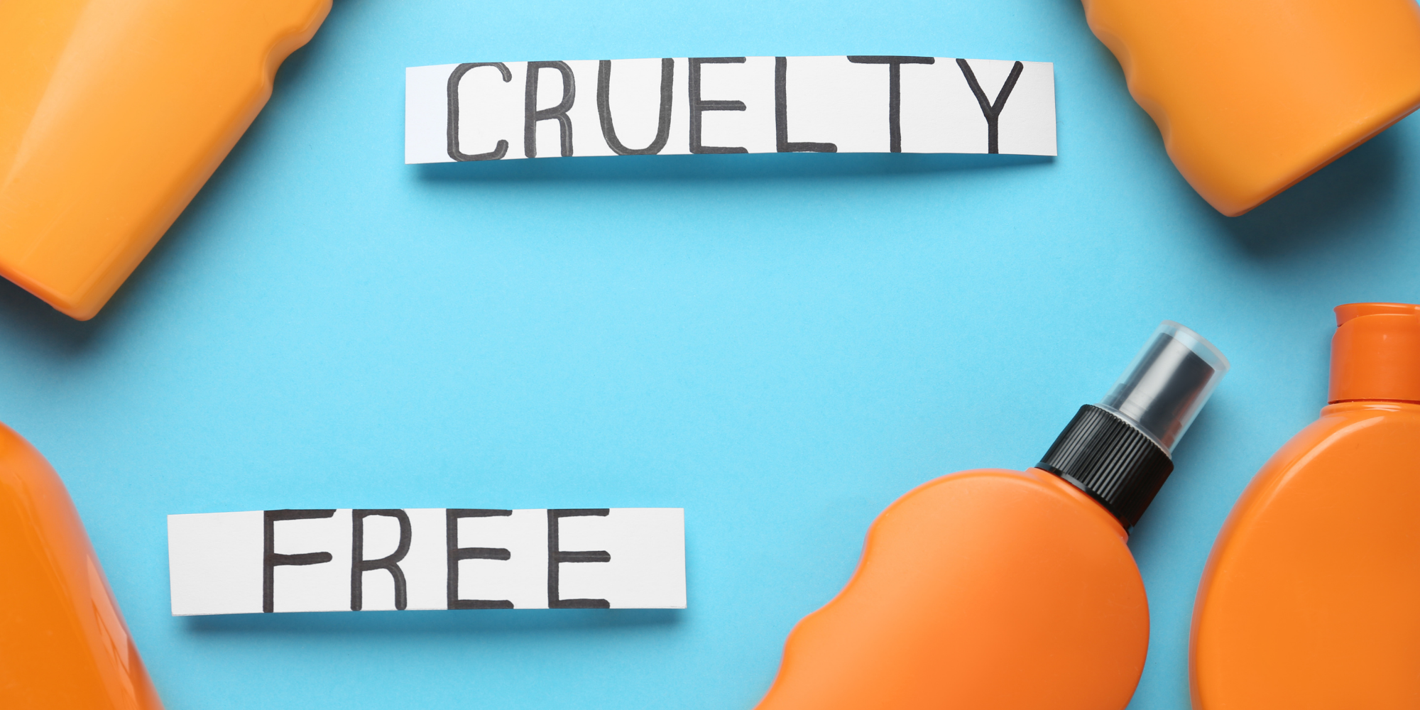 Vegan ve cruelty-free kozmetik ürünleri temsil eden hayvan dostu bakım ürünleri